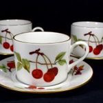 3 DB OS ROYAL WORCESTER GYÜMÖLCS MINTÁS PORCELÁN TEÁSCSÉSZE SZETT X fotó