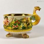 CAPODIMONTE BELÜL IS ARANYOZOTT OROSZLÁN KÖRMÖS LÁBAKON ÁLLÓ GYŰJTŐI CSÉSZE X fotó