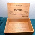 Cigaretta/szivar/ tartó doboz: 50 db extra SUMATRA /16x10x5 cm /. Vékony falemezből - Gyűjteménybe fotó