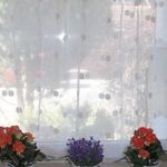 Beszőtt pöttyös mintás 92cm magas és 160cm széles organza vitrázs függöny fotó