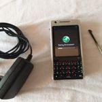 Sony Ericsson P1i régi működő mobil +töltő. 2007 fotó