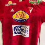 Teljes csapat által aláírt DVSC mez 2011/2012 fotó