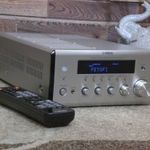 YAMAHA Pianocraft RX-E810 stereo RDS rádiós erősítő távirányítóval fotó
