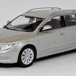 Skoda Superb II combi modellautó 1: 43 új bontatlan eladó fotó