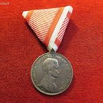 KÁROLY VITÉZSÉGI ÉREM I.osztály 1917-18 EZÜST, FÉMJEL NÉLKÜL kiv, pótolt szalag !! fotó