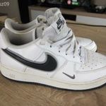 Nike Air // Air Force I - használt cipő fotó