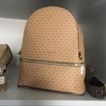 Michael Kors médium hátitáska- hátizsák fotó