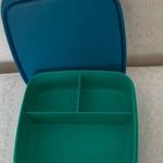 TUPPERWARE 550 ml-es osztott uzsidoboz, uzsonnás tároló, ételhordó doboz 15x15x5 cm fotó