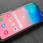 Samsung Galaxy S10e fotó