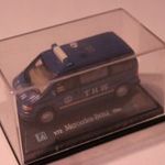 Ritka Cararama, 1/72, vitrinben, Mercedes Vito THW fotó