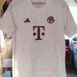Eredeti adidas Bayern München mez, Matthijs De Ligt! fotó