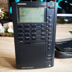 Gyönyörű Grundig Yacht Boy 500 világvevő rádió leírással, tokkal gyűjtőknek fotó