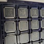 PIC Microcontroller 32MX695F512L-80IPF integrált áramkör 27db fotó