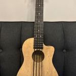 Harley Benton U-Bass Spalted Maple elektroakusztikus basszus ukulele a hozzá tartozó hátizsákkal fotó