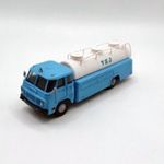 Csepel D-710 tejszállító tehergépkocsi, modell 1: 120 ( TT ) fotó