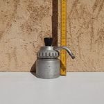 Retro mini aluminium kávéfőző.Egyszemélyes fotó