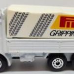Matchbox Volvo Truck "PIRELLI" teherautó fotó