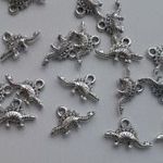 Fém medál - 9x16mm - dínó - 10 db / csomag - antik ezüst szín fotó