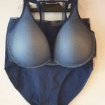 Triumph Infinite Sensation MWHP 01 melltartó 85D méretben és Infinite Sensation Highwaist Panty alsó fotó