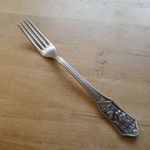 Régi Berndorf mesejelenetes ezüstözött gyermek villa 16, 5 cm fotó