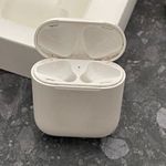 Apple AirPods Gen 1 töltőtok fotó