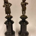 Antik 1920 k. kandalló díszek párban - "Udvarlási jelenet" - 100 éves bronz szobrok párban fotó