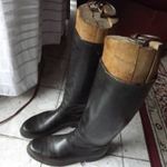 Régi bőr csizma kézi készítésű, faszegekkel csizmaszár sámfával keményfából majdnem 6 kg fotó