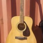 Akusztikus gitár Yamaha F310 Húrozást igénye HÁTIZSÁK TOKKAL 4/4-es fotó