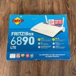 Fritzbox 6890 LTE 4G MESH router fotó