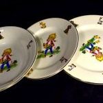 RÉGI ANGOL 3 DB - OS MESE MINTÁS PORCELÁN FAJANSZ TÁNYÉR EGYBEN X fotó