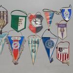 Magyarország.Labdarúgás zászló 11db.Szekszárdi Dózsa, Debreceni Dózsa, Kecskemét, L.Fonó DSE, ZTE fotó