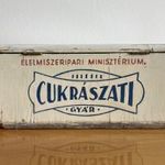 Cukrászati gyár feliratos faláda fotó
