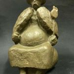 Rácz Edit (1936-) szobrászművész (Melocco Miklós szobrászművész felesége) jelzett kisplasztikája fotó