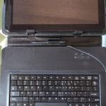 Navon 10" tablet külön billentyűzettel kitamasztható tokban fotó