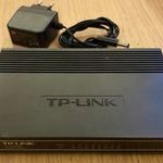 TP-Link TL-SG1008D 8-Port Gigabit Desktop switch használt 1Ft-ról fotó
