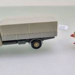 JT59 H0 1: 87 Permot Skoda Liaz teherautó + Preiser Elektromos raklapemelő figurával fotó
