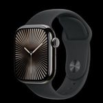 Apple Watch S10 Cellular 42mm szürke titántok, fekete sport M/L fotó