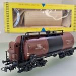T15 H0 1: 87 Piko MÁV 4t (DC) olajszállító tartályvagon korabeli klasszikus Piko dobozban fotó