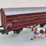 T4 H0 1: 87 Liliput 232 00 DB 332232 felségjelzésű állatszállító tehervagon (DC) + Preiser figurák fotó
