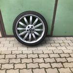 Range Rover alufelni gumival fotó