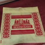 UNIVERZÁL ÁRUHÁZ BÉKÉSCSABA RETRÓ REKLÁMTÁSKA 80-AS ÉVEK fotó