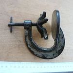 Régi különleges saller szorító – ritka forma (F-3815) 13x14 cm, 780 g fotó