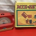 Retro játék--PIKO kézi mixer és mérleg fotó