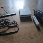 Nintendo wii konzol 2 játékkal tartozékokkal fotó