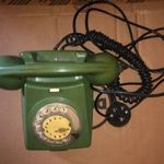 Retro vezetékes, tárcsázós telefon (minden eredeti kábelével - korához képest jó állapotban) fotó