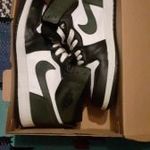 Nike Air Jordan 1 Mid férfi cipő fotó