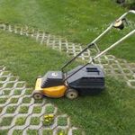 Eladó Jól Működő, Elektromos, Fűgyűjtős Fűnyíró fotó