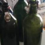 4db zöld 1500ml csattos üveg eladó óbuda 12000ft hagyatékból egybe a 4db 12000ft személyes átvétel fotó