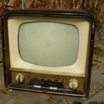 Régi , retró fadobozos , képcsöves Orion tv fotó