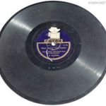 SÁROSSY MIHÁLY / BANDA MARCI - Sárga csizmát visel a babám - Odeon A 197790 - GRAMOFON LEMEZ fotó